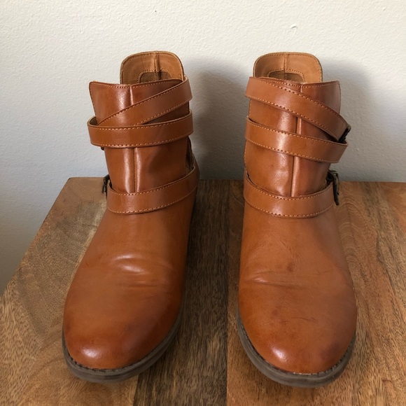 Boots - Picture 5 of 5